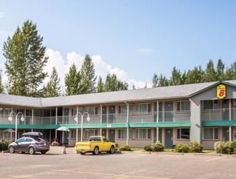 Super 8 By Wyndham Quesnel Bc Hotel Bagian luar foto